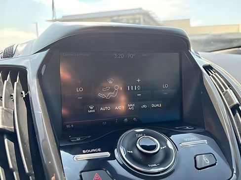 Used 2015 Ford Escape Titanium FWD image 26
