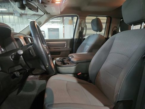 Used 2019 RAM 1500 Classic SLT w/ SLT Plus D←cor Group AWD/4WD image 10