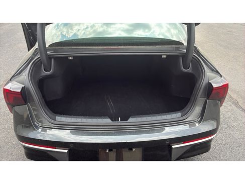 Used 2025 Kia K5 LXS FWD image 9