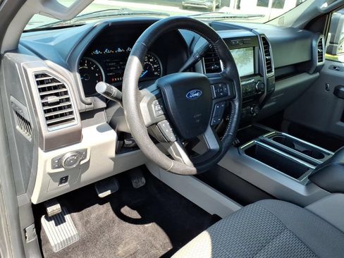Used 2016 Ford F150 XLT w/ Equipment Group 302A Luxury AWD/4WD image 17