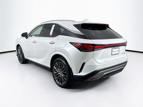 Used 2025 Lexus RX 350 w/ Convenience Package image 2