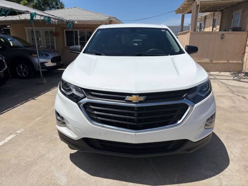 Used 2018 Chevrolet Equinox LS AWD/4WD image 8