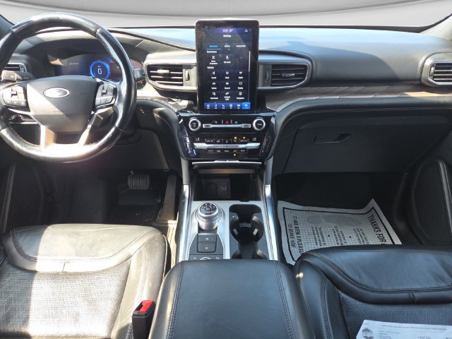 Used 2021 Ford Explorer Platinum w/ Equipment Group 601A AWD/4WD image 29