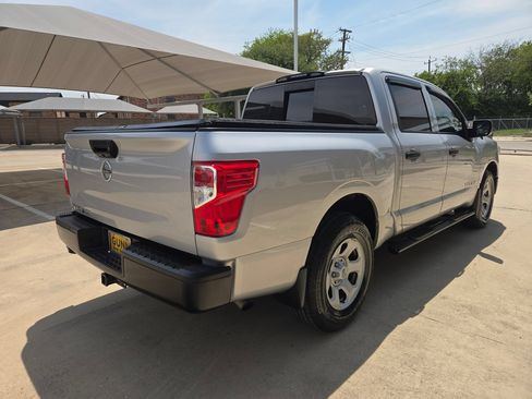 Used 2019 Nissan Titan S w/ S Utility Package RWD image 3