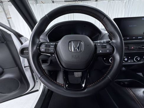 Used 2025 Honda HR-V Sport image 25
