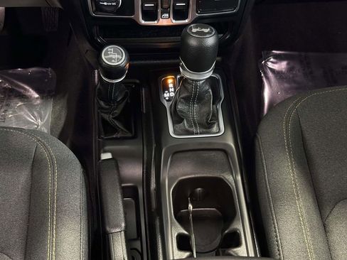 Certified 2025 Jeep Wrangler Sport image 23