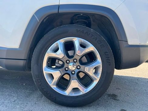 Used 2017 Jeep Compass Limited AWD/4WD image 14