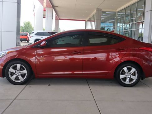Used 2013 Hyundai Elantra GLS w/ Preferred Pkg FWD image 4