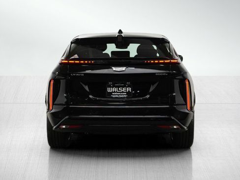 Used 2024 Cadillac Lyriq Luxury image 5