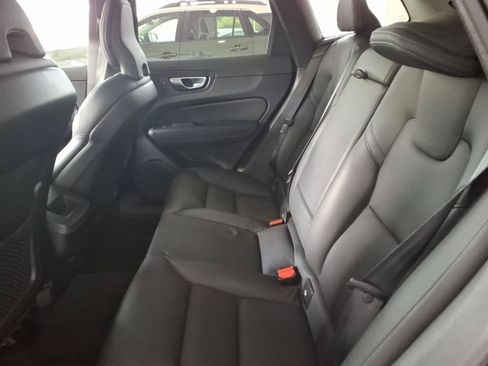 Used 2024 Volvo XC60 B5 Plus AWD/4WD image 13