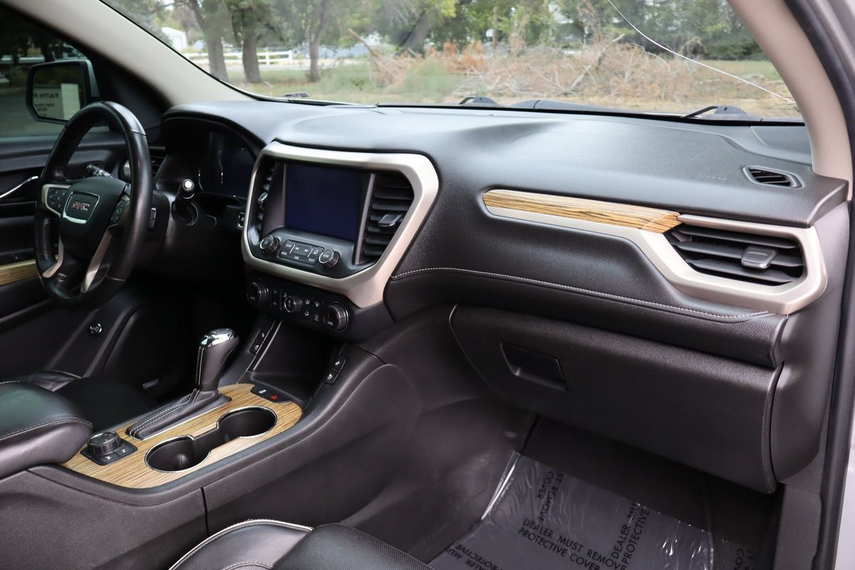 Used 2017 GMC Acadia Denali AWD/4WD image 17