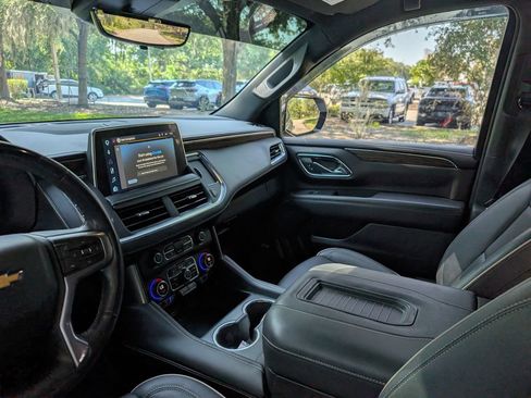 Used 2023 Chevrolet Tahoe Premier w/ Advanced Technology Package AWD/4WD image 15