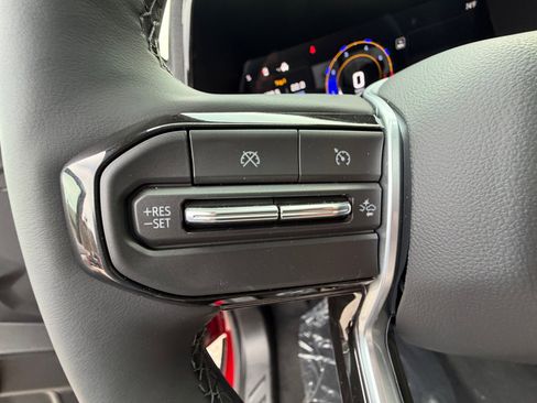 New 2026 Chevrolet Colorado ZR2 w/ Technology Package AWD/4WD image 19