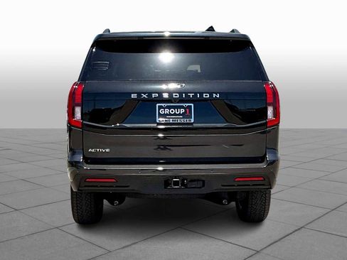 New 2025 Ford Expedition Active image 4