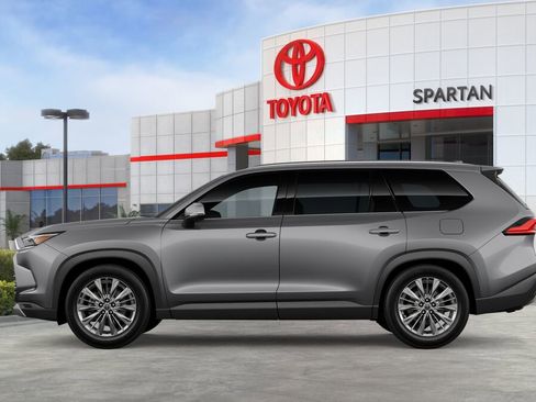 New 2026 Toyota Grand Highlander AWD image 4