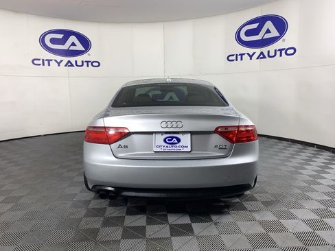Used 2010 Audi A5 2.0T Premium image 4