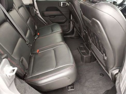 Used 2019 Jeep Wrangler Unlimited Rubicon w/ Uconnect 4C Nav & Sound Group image 30