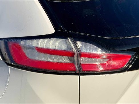 Used 2019 Ford Edge Titanium w/ Equipment Group 301A FWD image 25