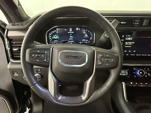 Used 2025 GMC Sierra 3500 Denali Ultimate AWD/4WD image 14