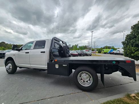 New 2026 RAM 3500 Tradesman w/ Chrome Appearance Group AWD/4WD image 5