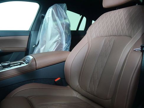 New 2026 BMW X6 xDrive40i image 11