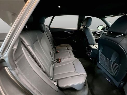Certified 2025 Audi Q8 Premium Plus AWD/4WD image 19