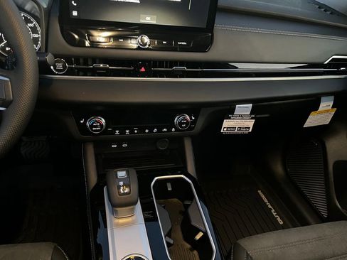 New 2026 Mitsubishi Outlander SE image 11