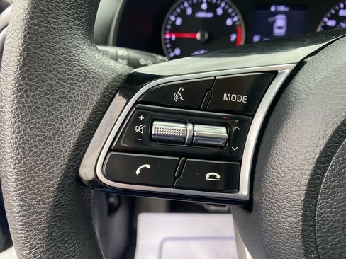 Certified 2021 Kia Forte LXS image 17