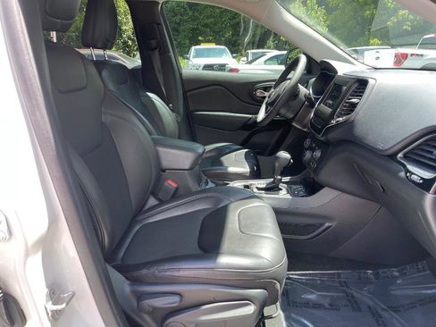 Used 2020 Jeep Cherokee Latitude Plus image 43