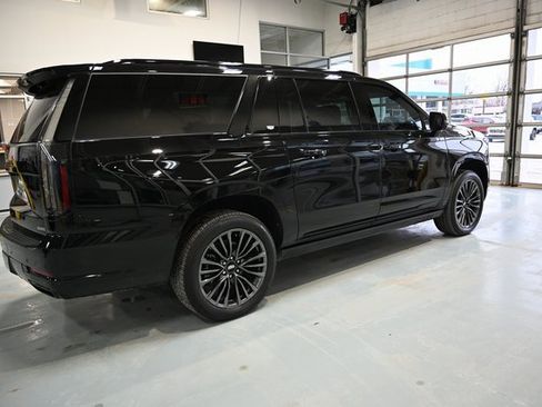 Used 2025 Cadillac Escalade ESV Sport Platinum w/ LPO, Floor Liner Package image 5