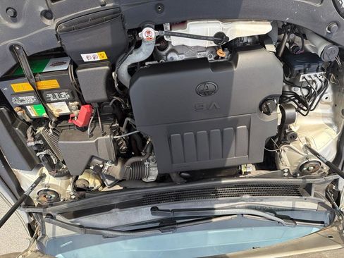 Used 2017 Toyota Avalon XLE image 35