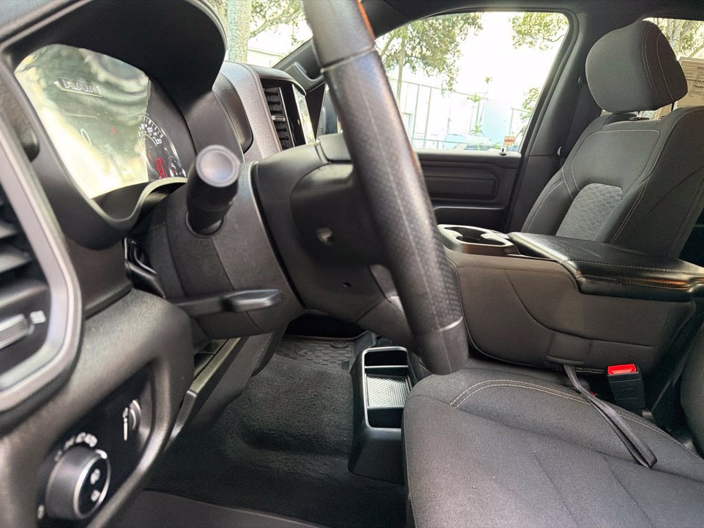 Used 2025 RAM 1500 Warlock AWD/4WD image 43