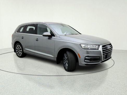 Used 2017 Audi Q7 3.0T Premium Plus AWD/4WD image 5