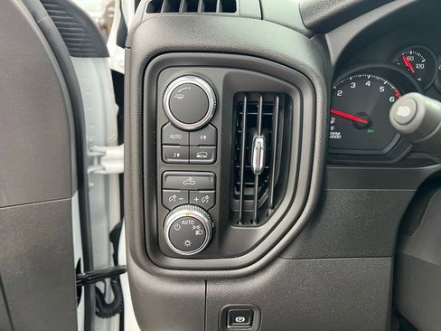 Used 2025 GMC Sierra 1500 Pro w/ Pro Value Package AWD/4WD image 37
