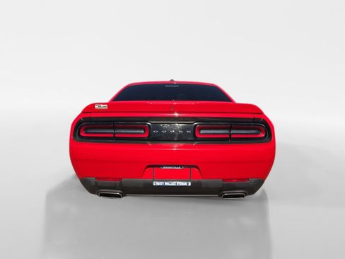 Used 2022 Dodge Challenger GT RWD image 4