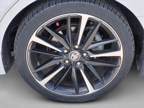 Used 2020 Toyota Camry XSE w/ Navigation Package FWD image 16
