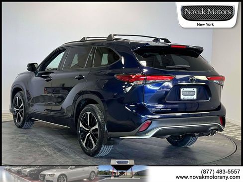 Used 2022 Toyota Highlander XSE image 6