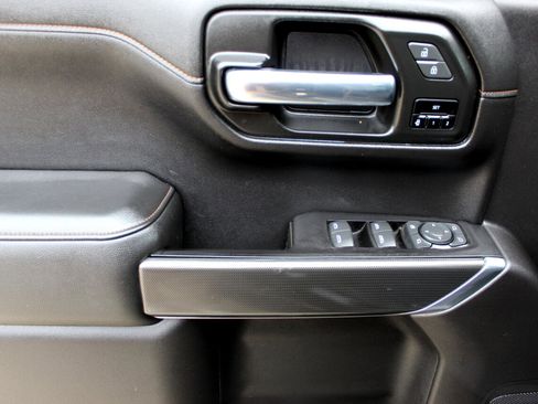 Used 2020 GMC Sierra 1500 AT4 w/ AT4 Premium Package image 12