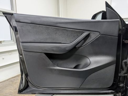 Used 2022 Tesla Model Y Performance AWD/4WD image 14