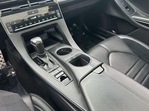 Used 2021 Toyota Avalon XSE image 18