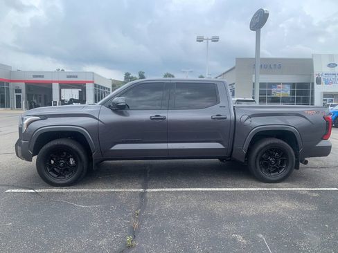 Used 2020 Toyota Tundra Platinum AWD/4WD image 5