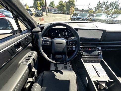 Used 2025 Hyundai Santa Fe Calligraphy image 14