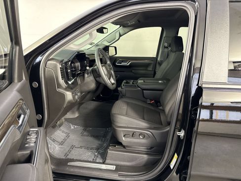 Used 2025 Chevrolet Silverado 1500 RST w/ Protection Package AWD/4WD image 4