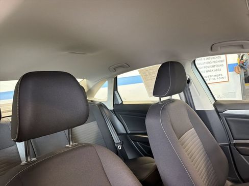 Used 2025 Volkswagen Jetta S FWD image 33