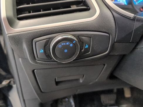 Used 2017 Ford Edge SEL w/ Canadian Touring Package AWD/4WD image 16