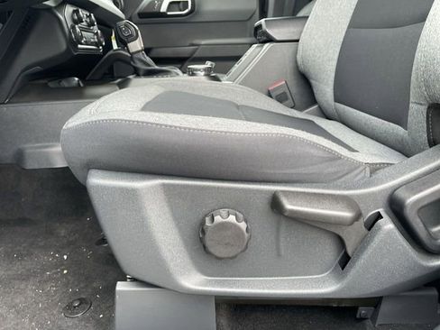 Used 2022 Ford Bronco Big Bend image 13