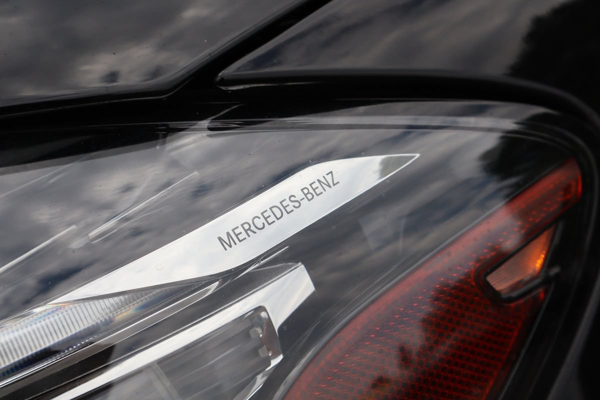 Used 2019 Mercedes-Benz E 450 4MATIC Sedan w/ Premium Package image 27