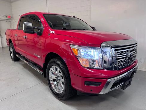 Used 2021 Nissan Titan SV w/ SV Convenience Package AWD/4WD image 1