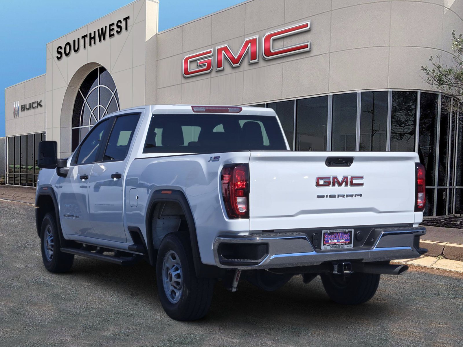 Used 2025 GMC Sierra 2500 Pro w/ Convenience Package AWD/4WD image 4