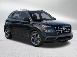 New 2026 Hyundai Venue SEL video 2